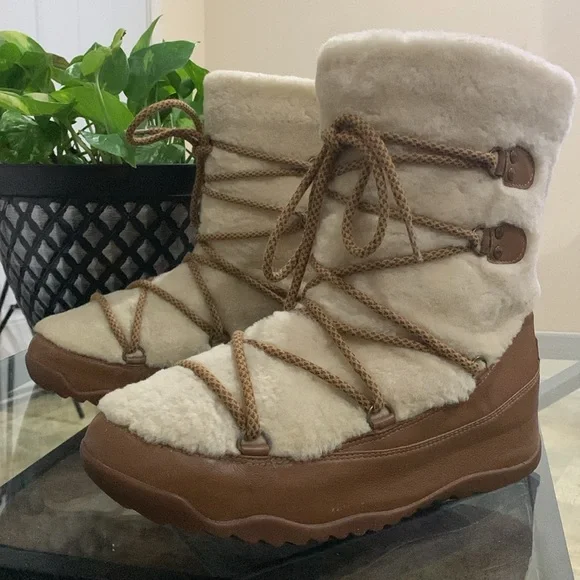 FITFLOP SuperBlizz Waterproof Boot